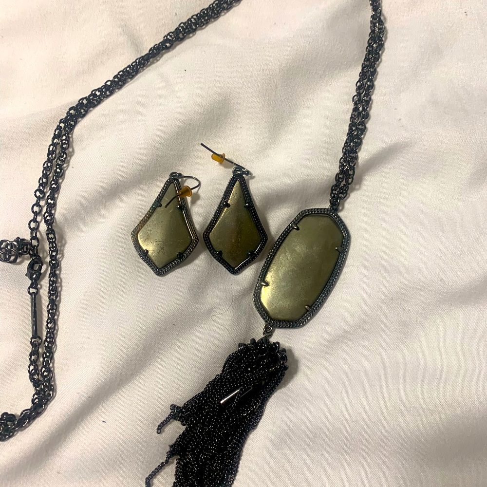 Kendra Scott set. Gunmetal & black hardware